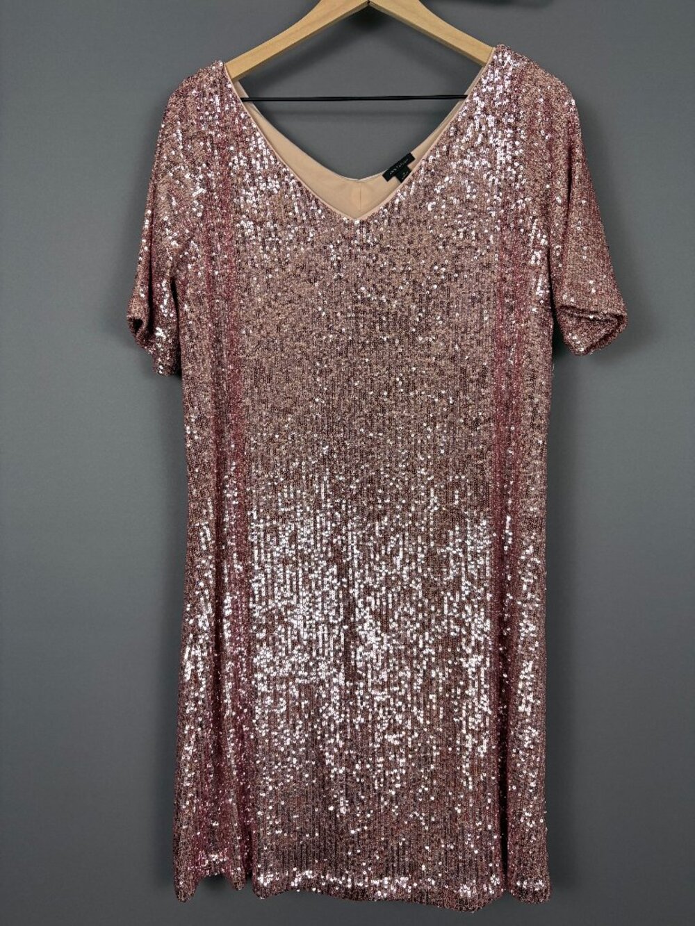 Ann Taylor Rose Gold Sequin Shift Dress V Neck Size 10 Party Cocktail